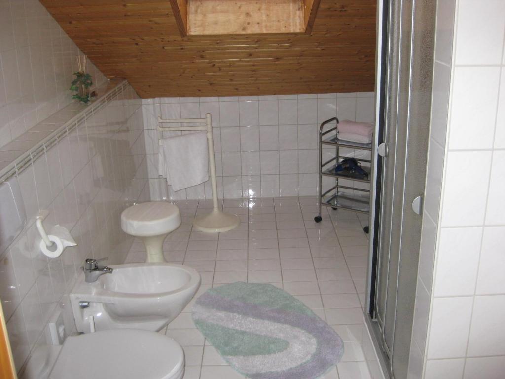 Ferienwohnungen Grill Schonberg  Ruang foto